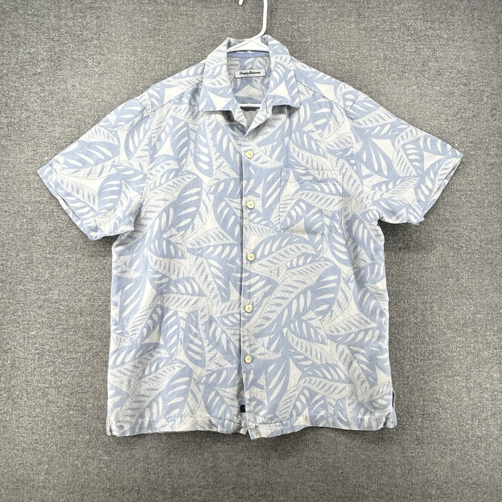 Tommy Bahama Hawaiian Shirt Men Size Medium Light Blue Button Up Short Sleeve